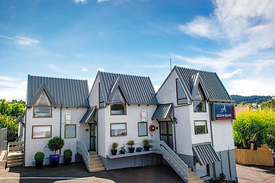 Aria on Bank Motel