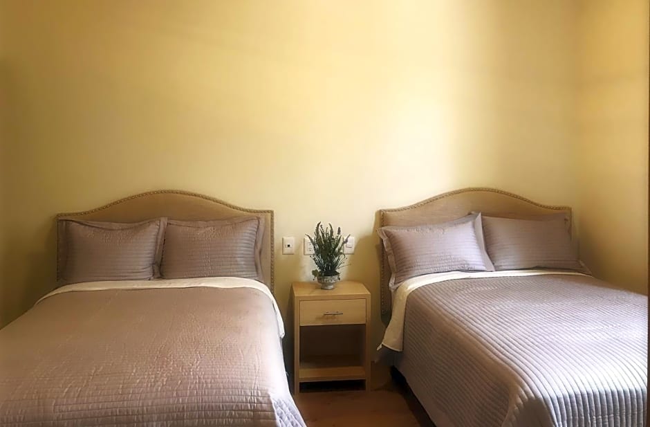 CASA DONCELES PREMIUM PENTHOUSE, Prime Location, Super Spacious!!