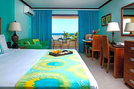 Deluxe Studio with Seaview