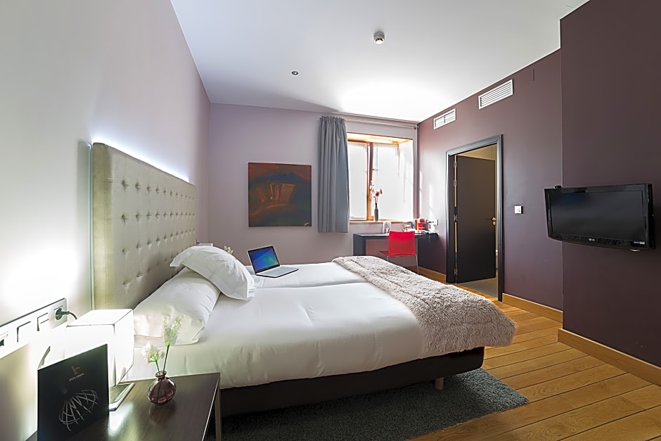Photo 1 of 12 of Standard 1 Double Bed or 2 Beds