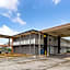 Super 8 by Wyndham Millbury/Toledo