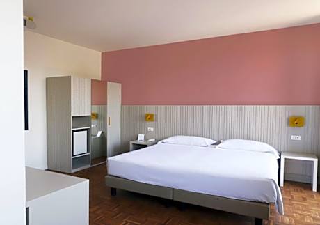 Double or Twin Room with Balcony