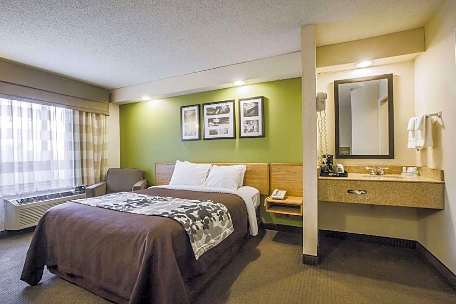 Rodeway Inn at Six Flags
