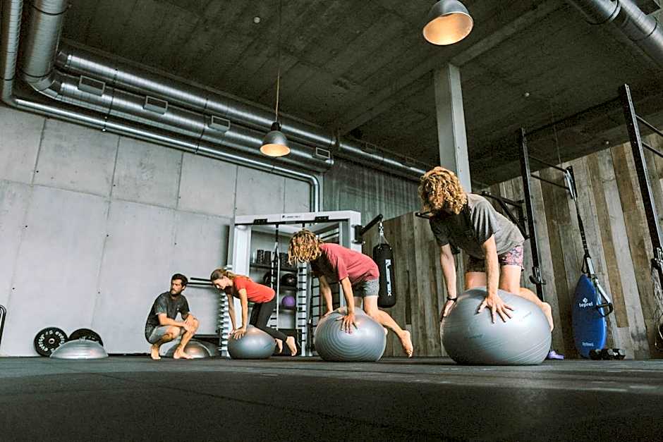 Noah Surf House Portugal