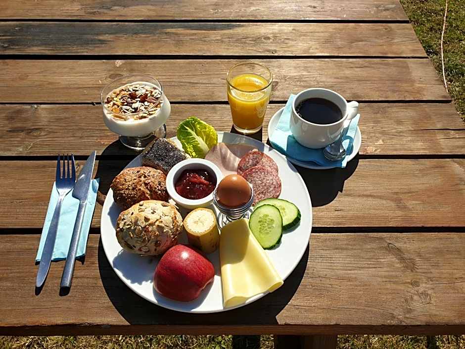Nexø Modern Hostel. Private Rooms