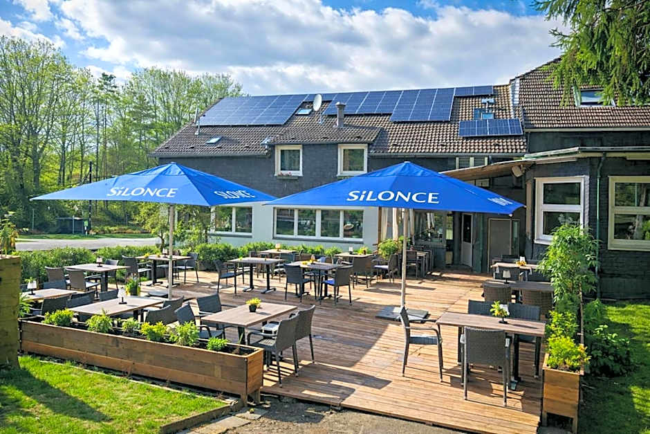SILONCE Hotels & Restaurant