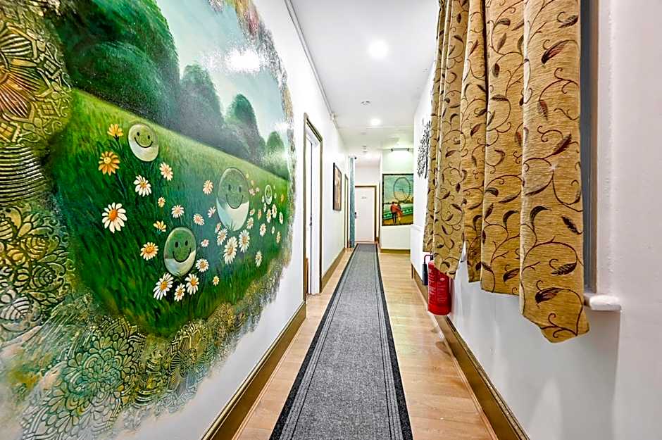City London Hotel