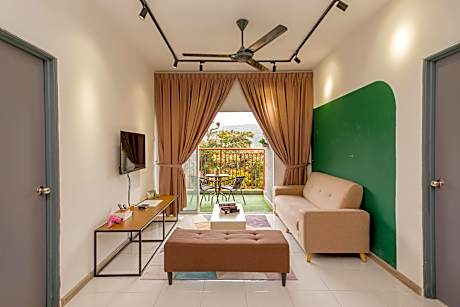 PLAY at Emerald Avenue Cameron