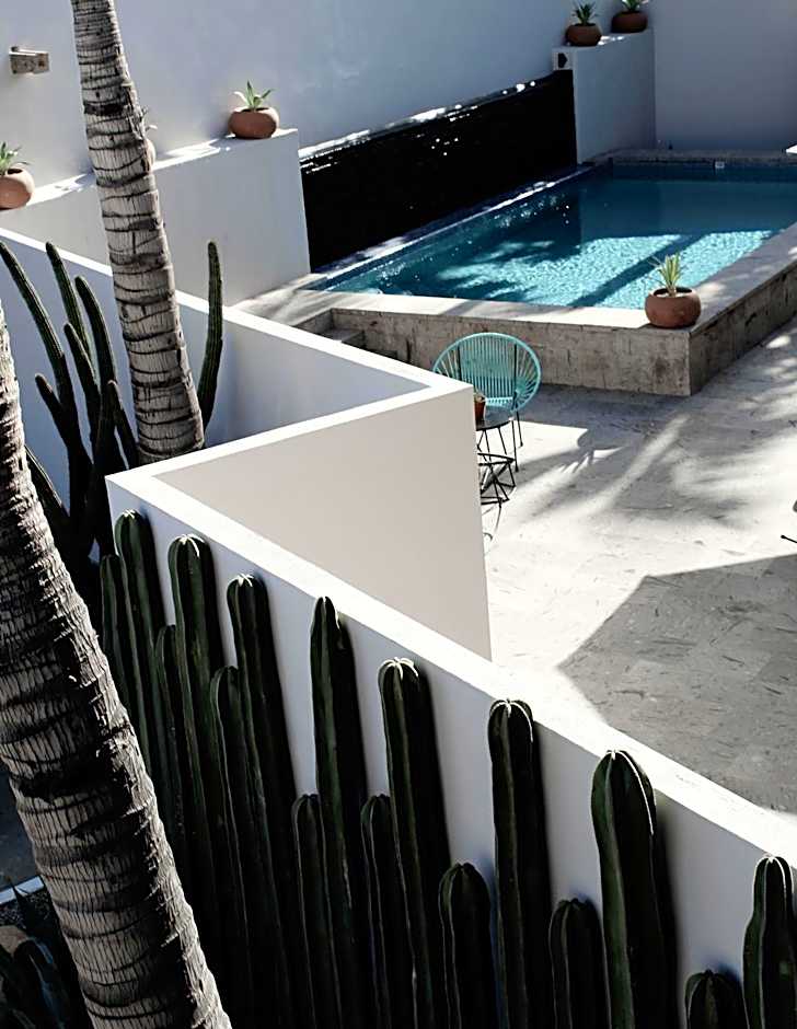 SIX TWO FOUR Urban Beach Hotel