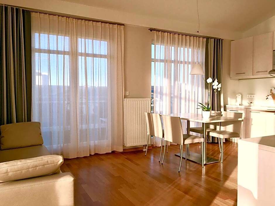 Nymphe Strandhotel & Apartments