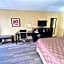 Rodeway Inn & Suites Plymouth Hwy 64