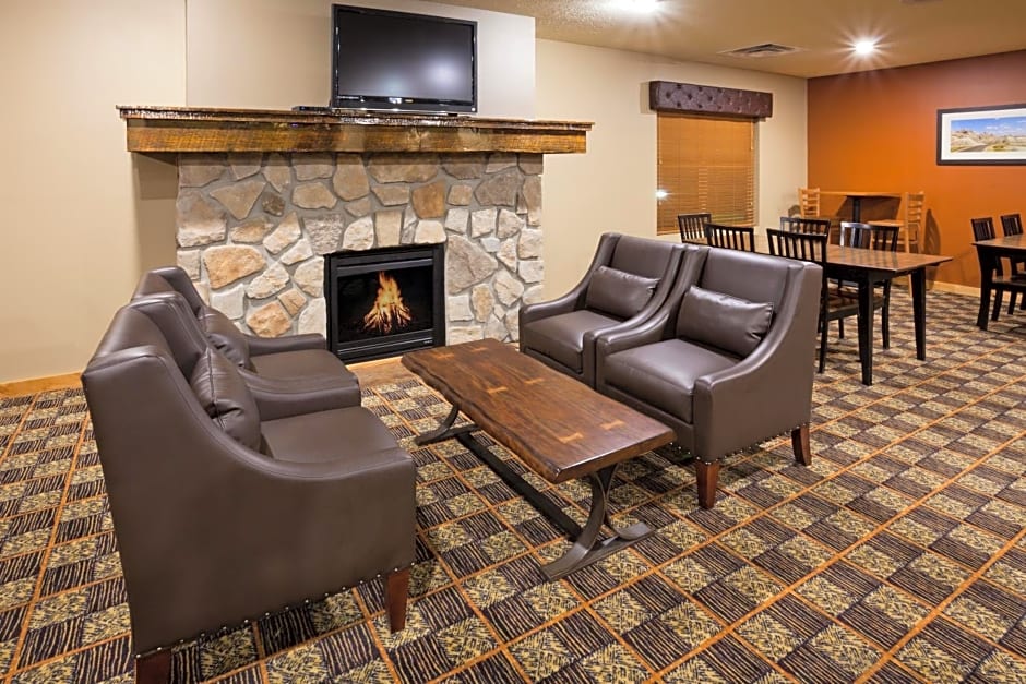 AmericInn by Wyndham Fargo South