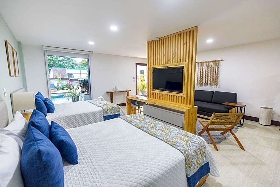 Hotel Paradise Bay