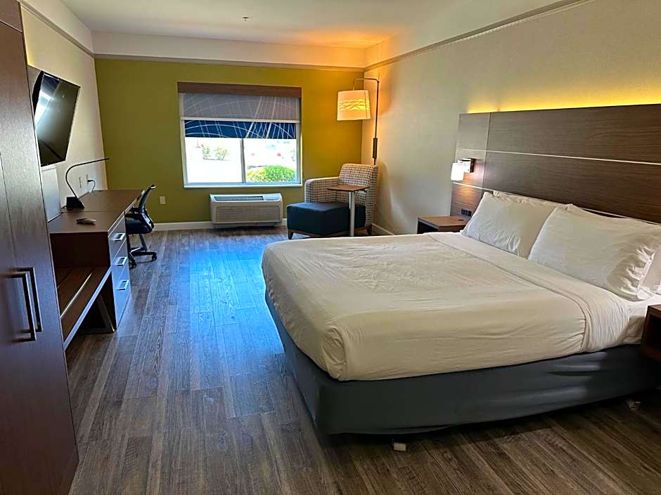 Holiday Inn Express Hotel & Suites San Dimas By IHG