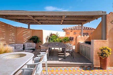 Harrods Suite, 3 king bed, sea view, terrace, plunge pool