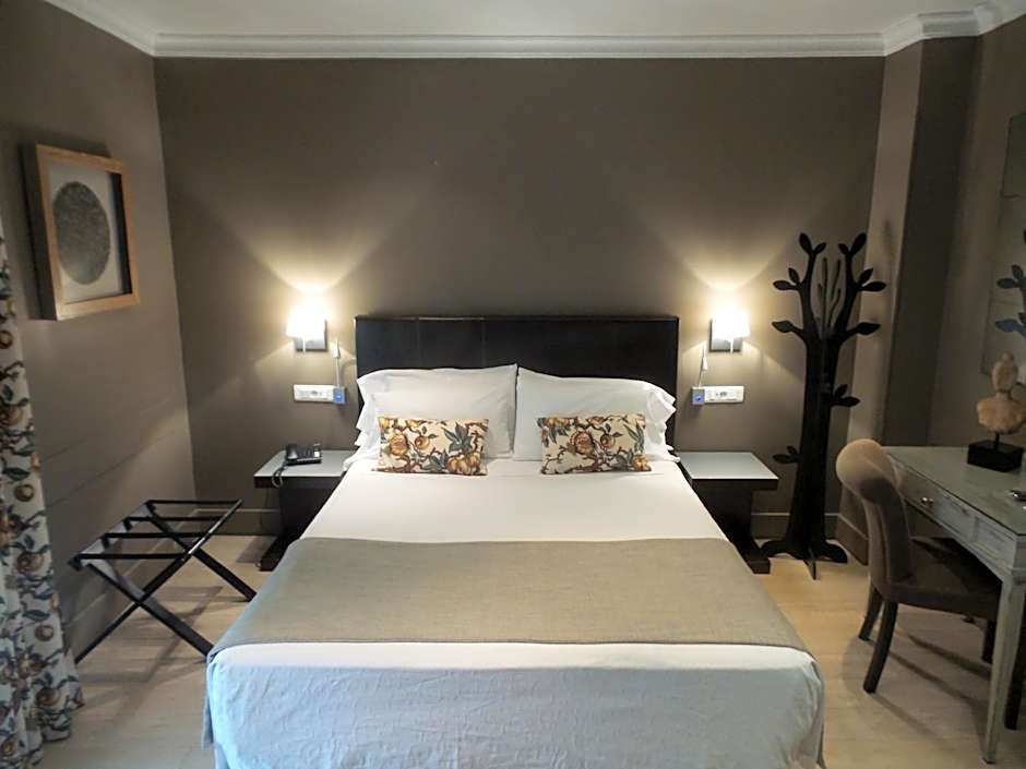 Hotel Moderno Puerta del Sol