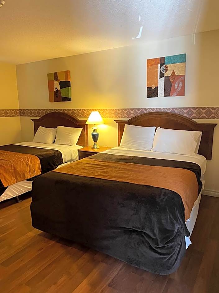 Scottish Inn Near the Falls and Casino