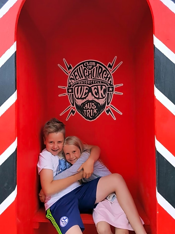 Bhome Gästehaus b&b / Apartments