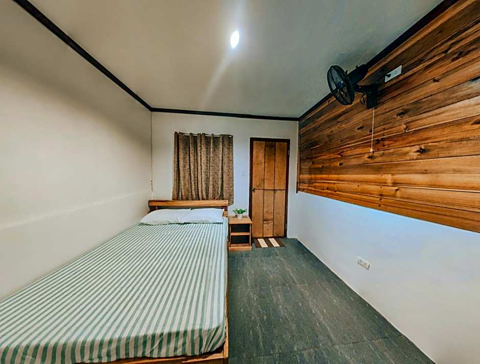 NoBi's Inn, Port Barton