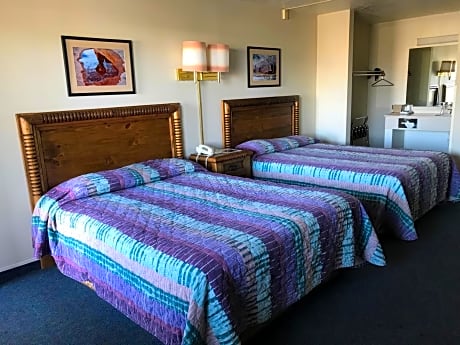 Four Corners Inn