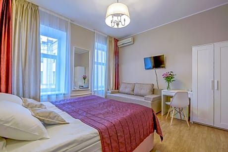 Nevsky Row Hotel - Nevsky 100