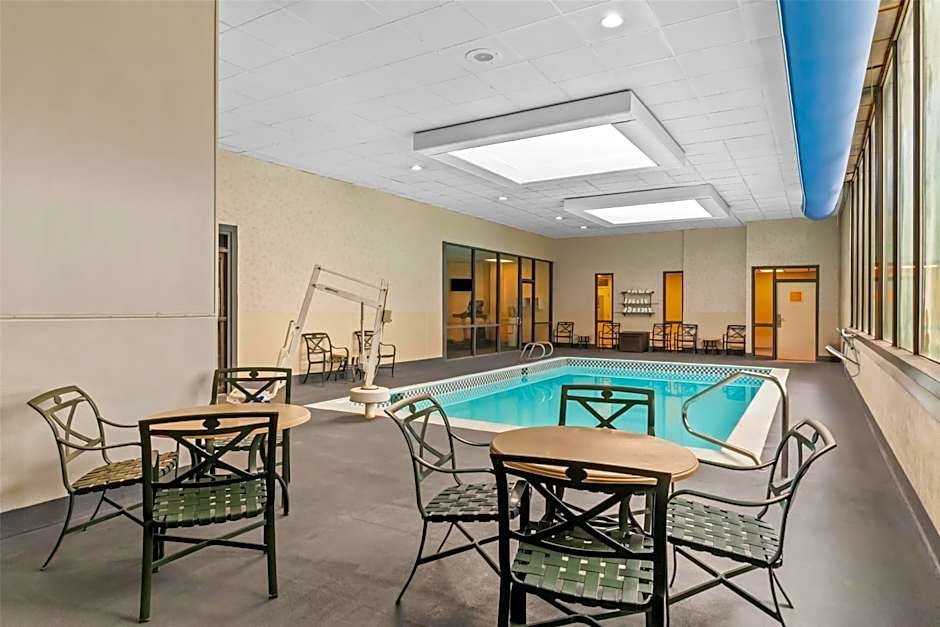 Red Lion Hotel & Conference Center Cheyenne