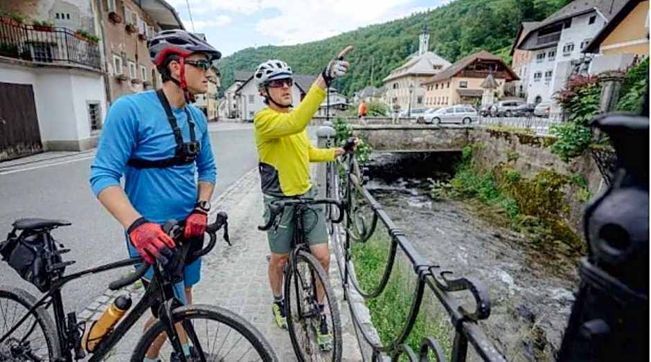 Fully equipped SIX BEDROOM HOUSE 15 kilometers from Lake Bled - with a terrace, garden, playground, and parking