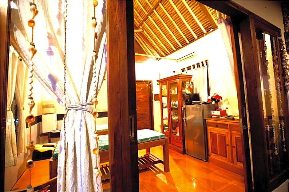 Sunset Coin Lembongan