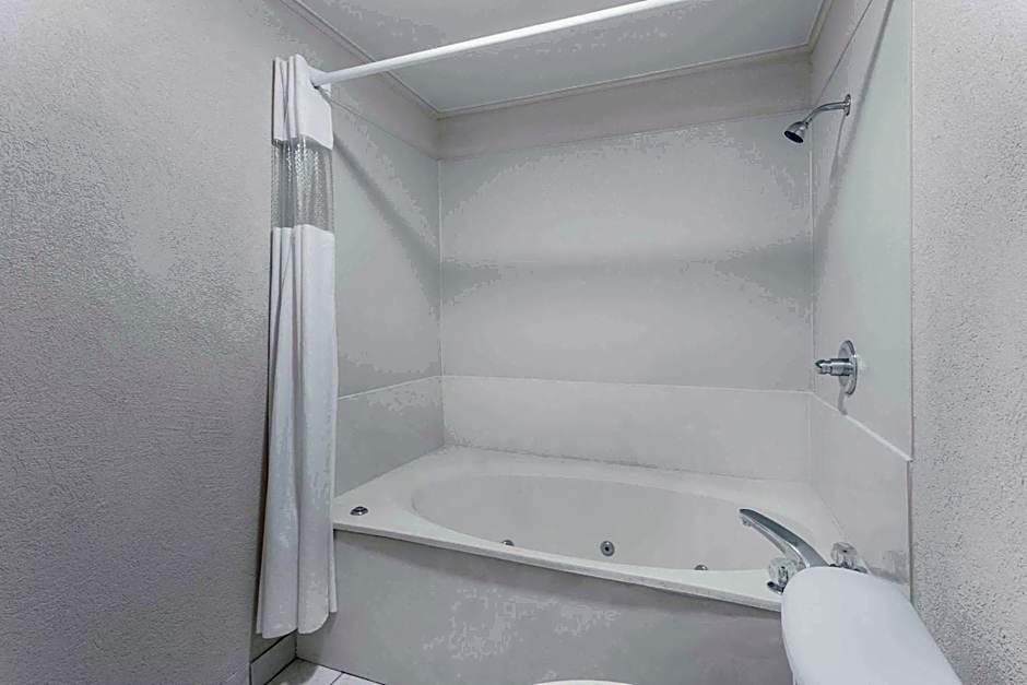 Knights Inn - Franklin Ave Waco