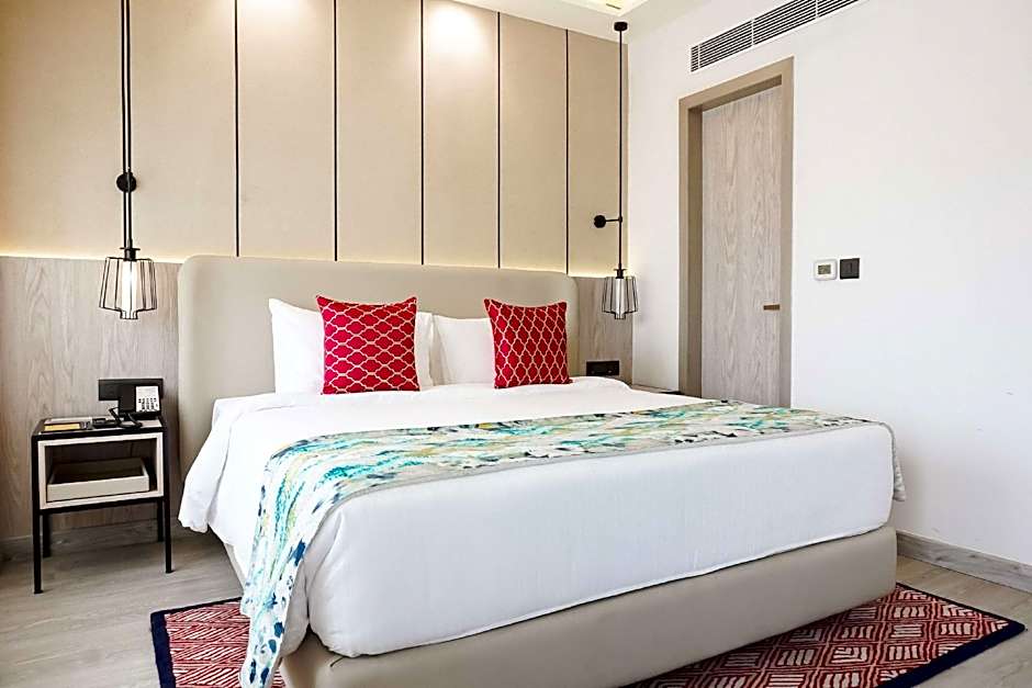 Golden Tulip Lucknow