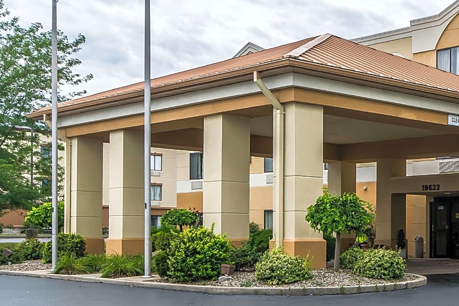 Quality Inn & Suites Evansville