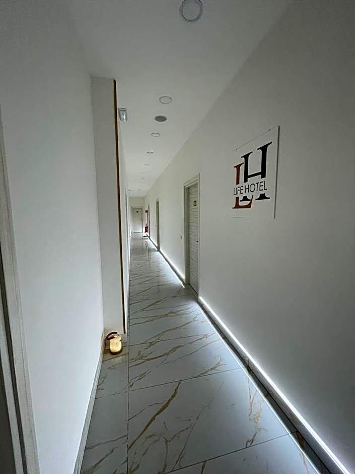 Life Hotel