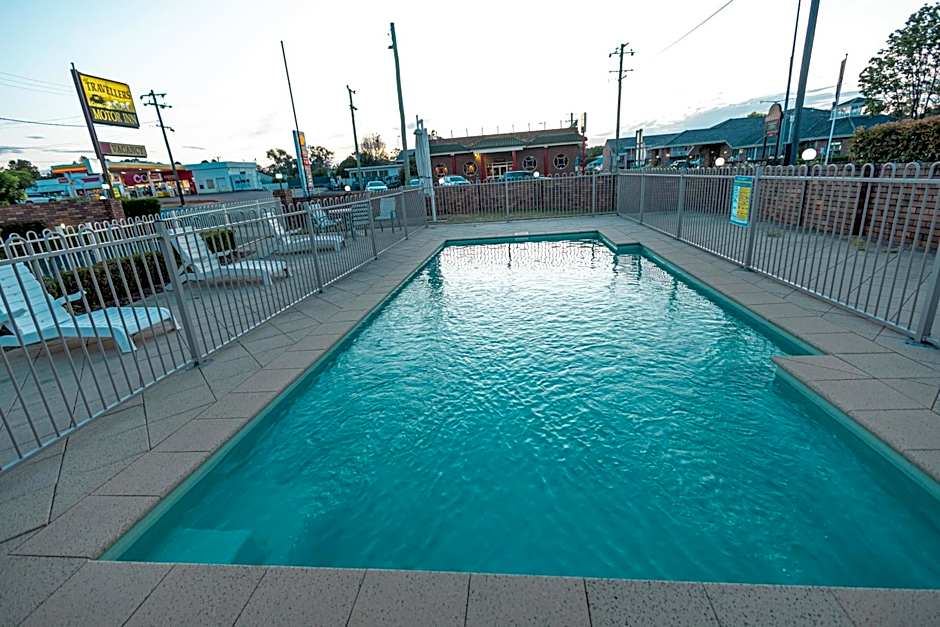 All Travellers Motor Inn