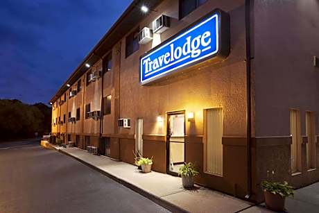 Travelodge by Wyndham La Porte/Michigan City Area