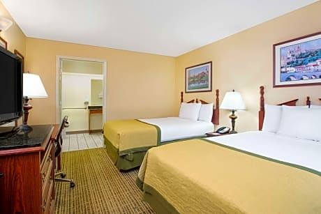 2 Double Beds Non-Smoking