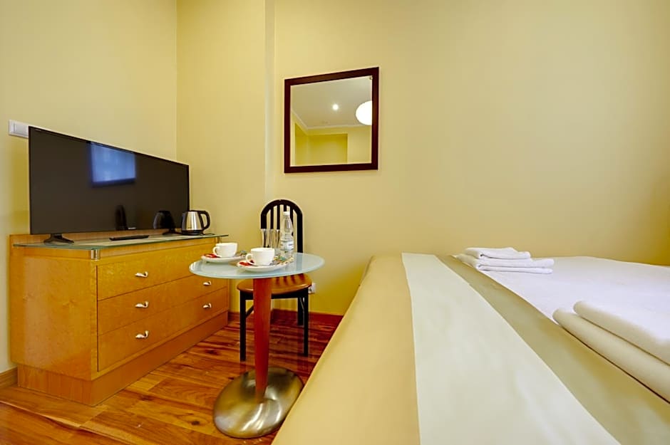 Jagiellonska 3 ApartHotel - Duze przestronne pokoje, centrum miasta, szybkie WiFi