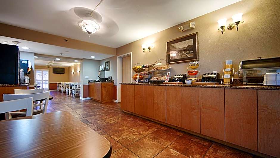 Baymont by Wyndham Sarasota
