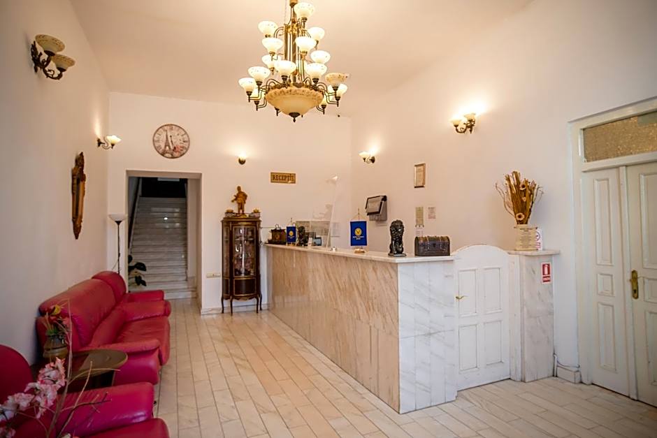 HOTEL MARION