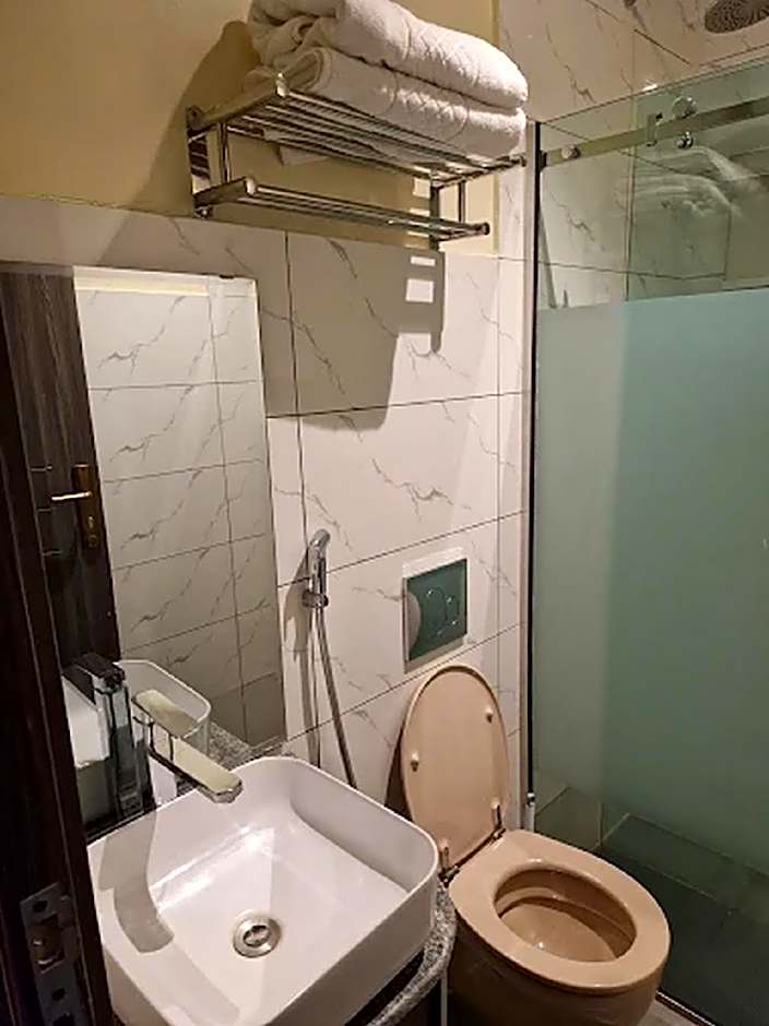 Eleventh House Hotel & Suites Ibadan