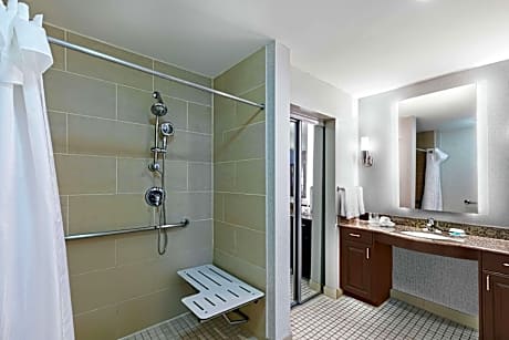 1 King Accessible Roll In Shower Suite Non-Smoking