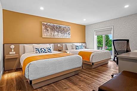 Queen Room with Two Queen Beds - Non-Smoking