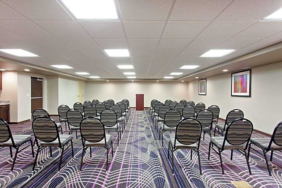 Hampton Inn By Hilton Seattle/Everett Downtown