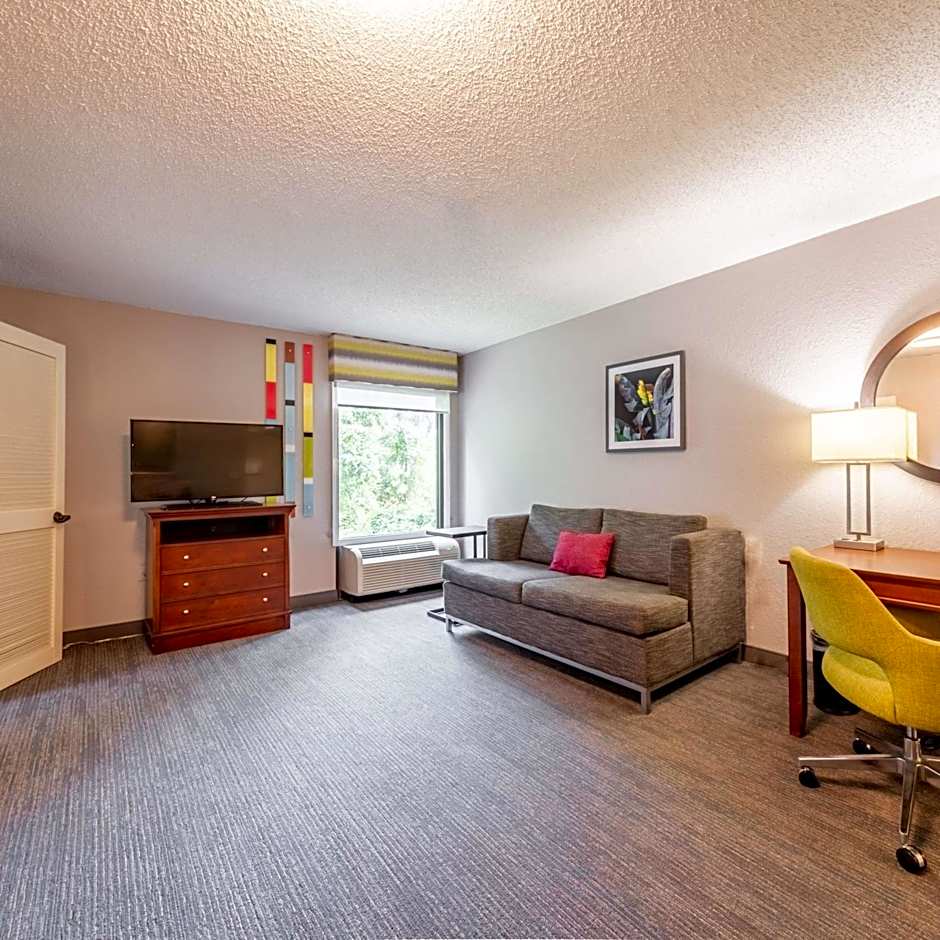 Hampton Inn By Hilton Gainesville