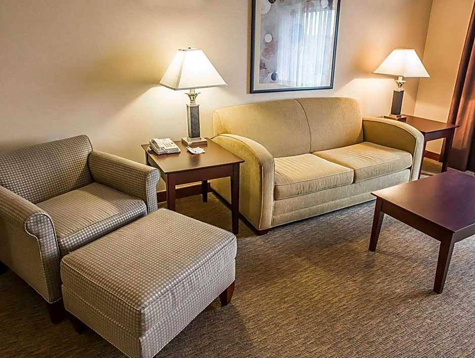 Comfort Inn & Suites