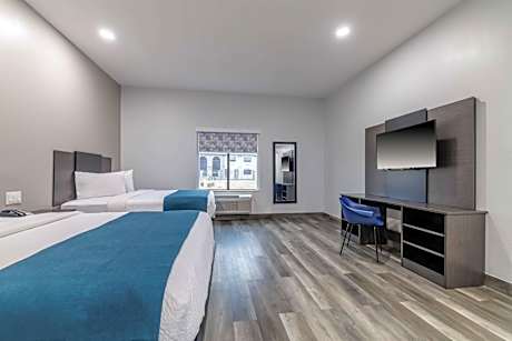 Queen Room with Two Queen Beds - Non-Smoking