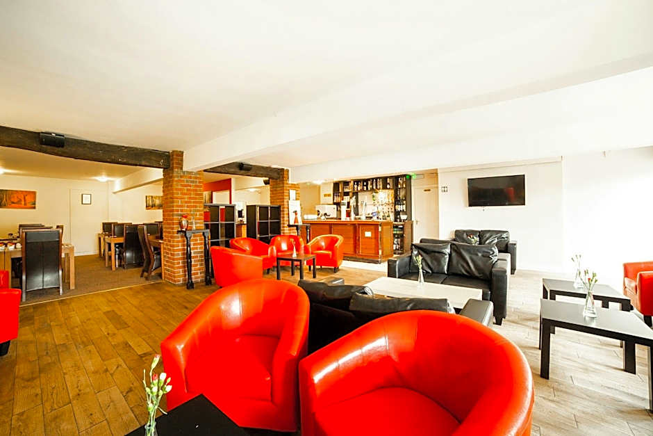 OYO White Horse Lodge Hotel, East Thirsk