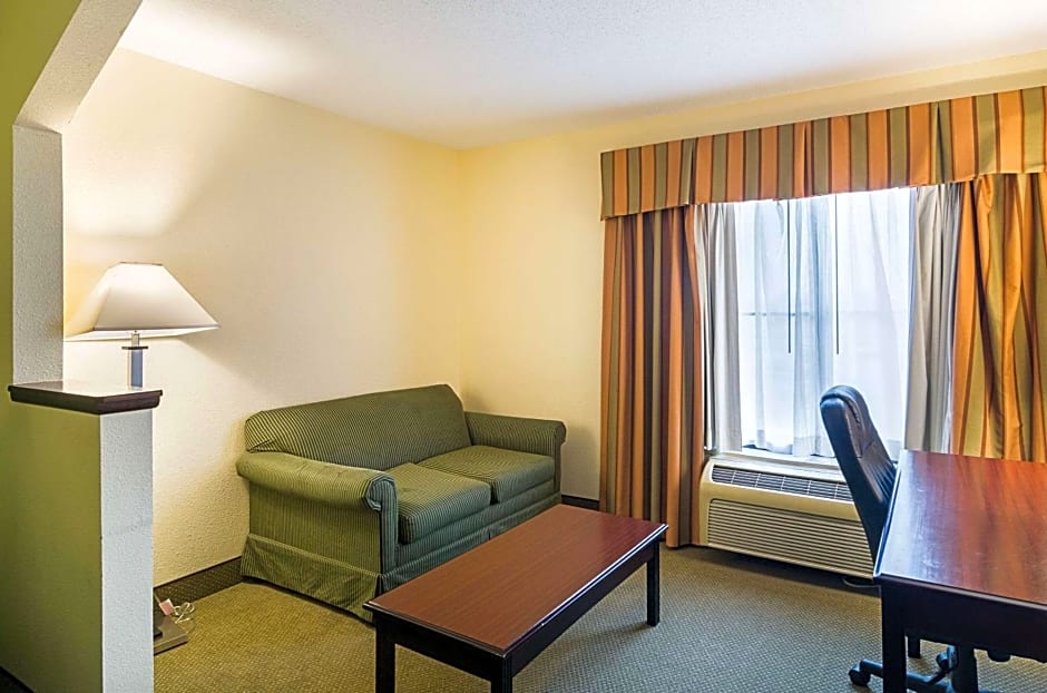 Quality Inn & Suites near I-80 and I-294