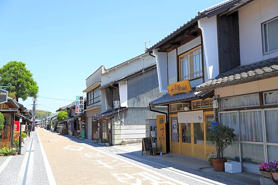 Mitsukuri Hotel