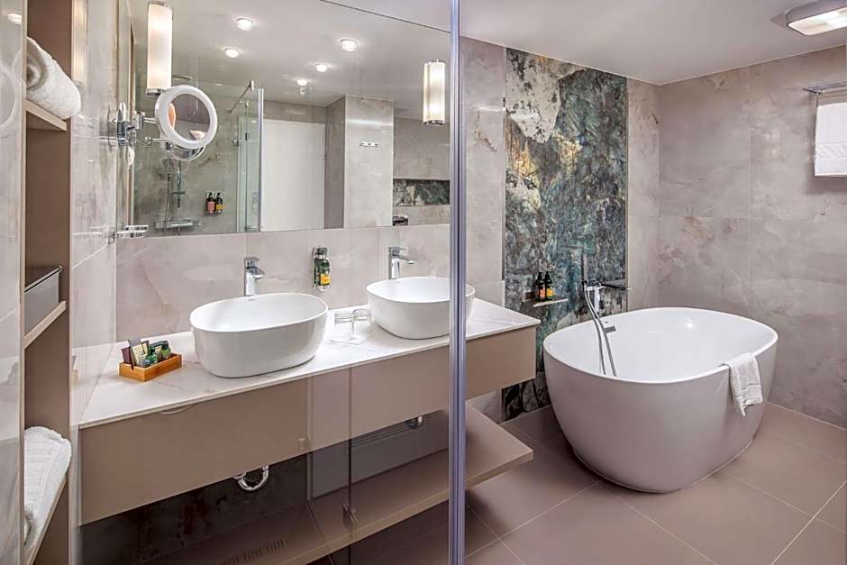 Lotus Therme Hotel & Spa