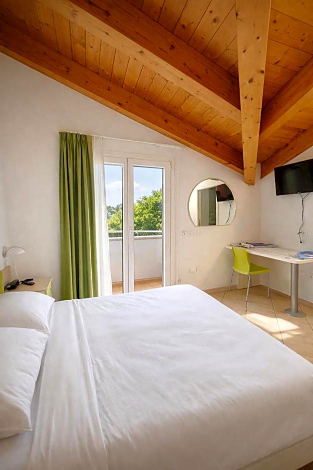 Hotel Sasselli Dipendenza Hotel Zamagna